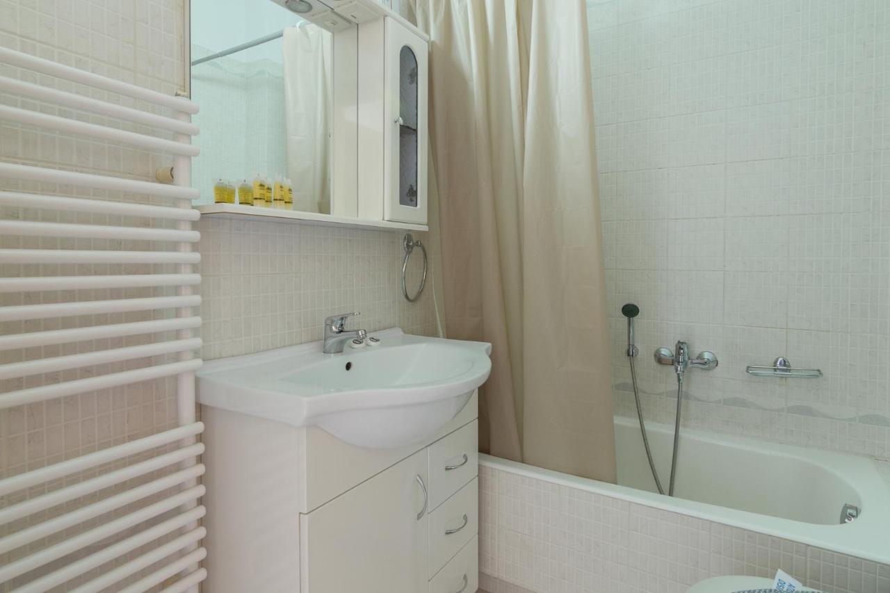 Comfort Apartment In Koukaki Athens Luaran gambar