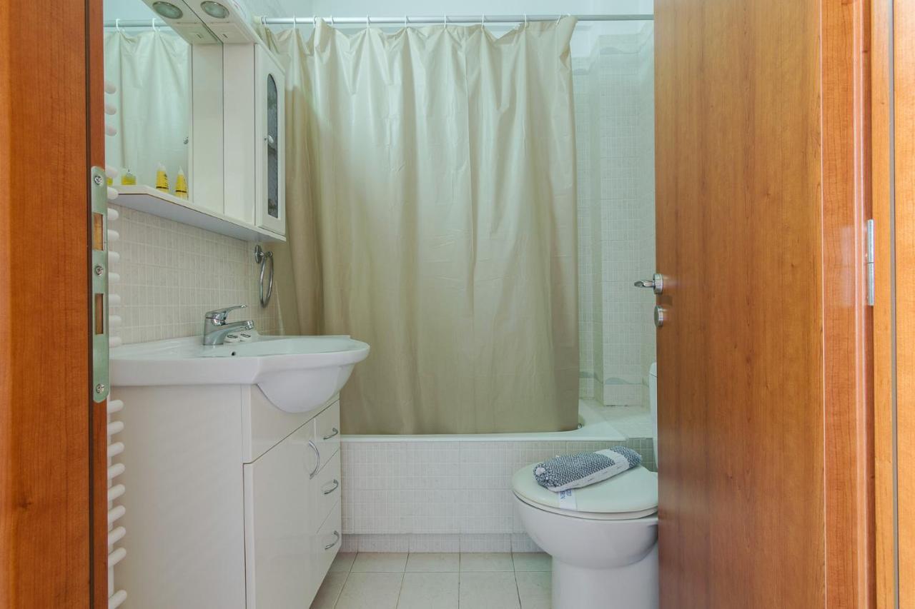 Comfort Apartment In Koukaki Athens Luaran gambar